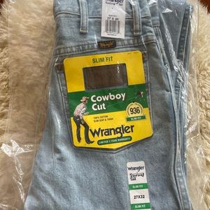 Wrangler Cowboy Cut jeans. Size 27